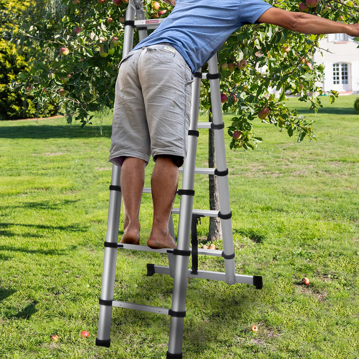 Retractable Aluminium Alloy Ladder 320 / 380 cm