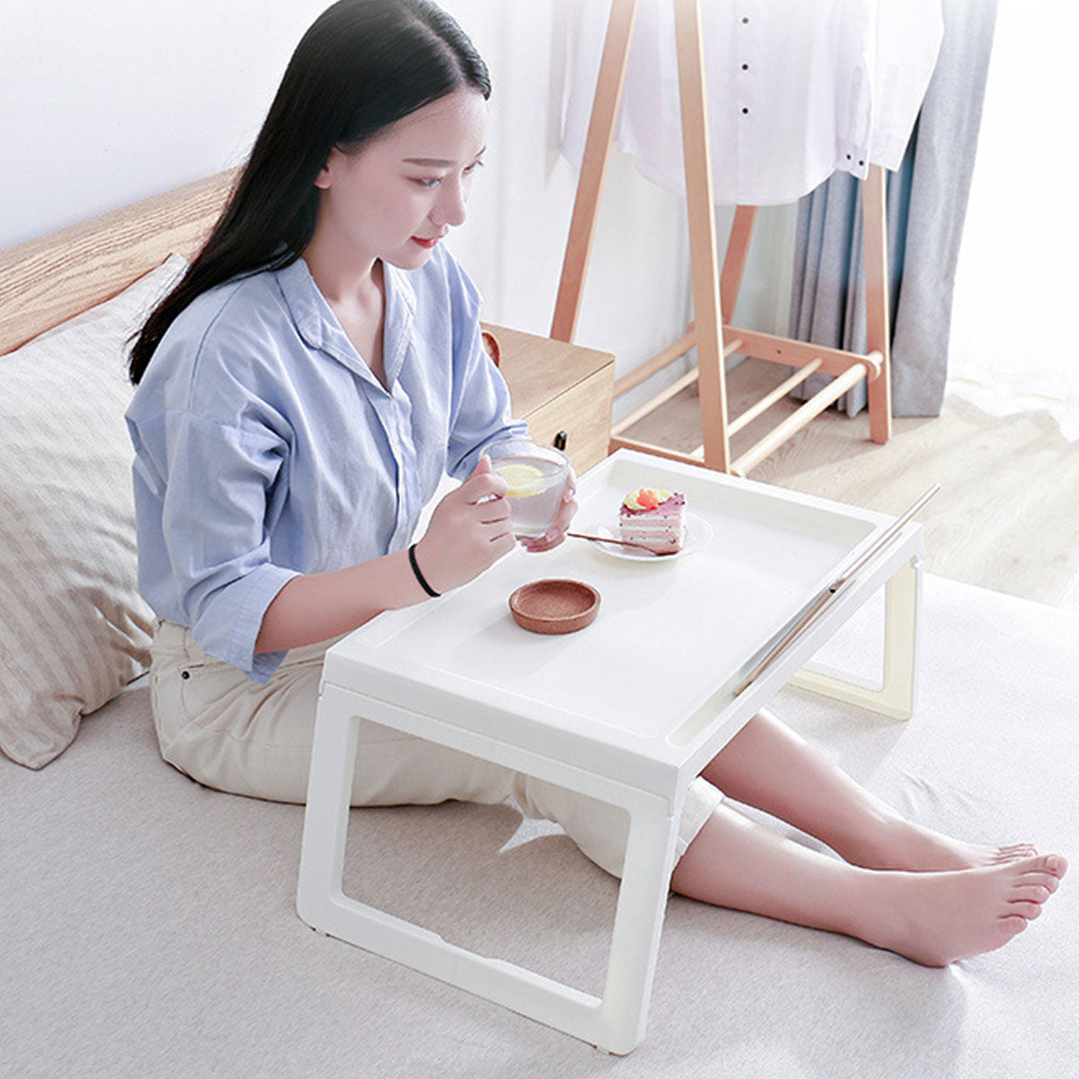 Foldable Laptop Bed Table Portable PP Desk with Device Slot