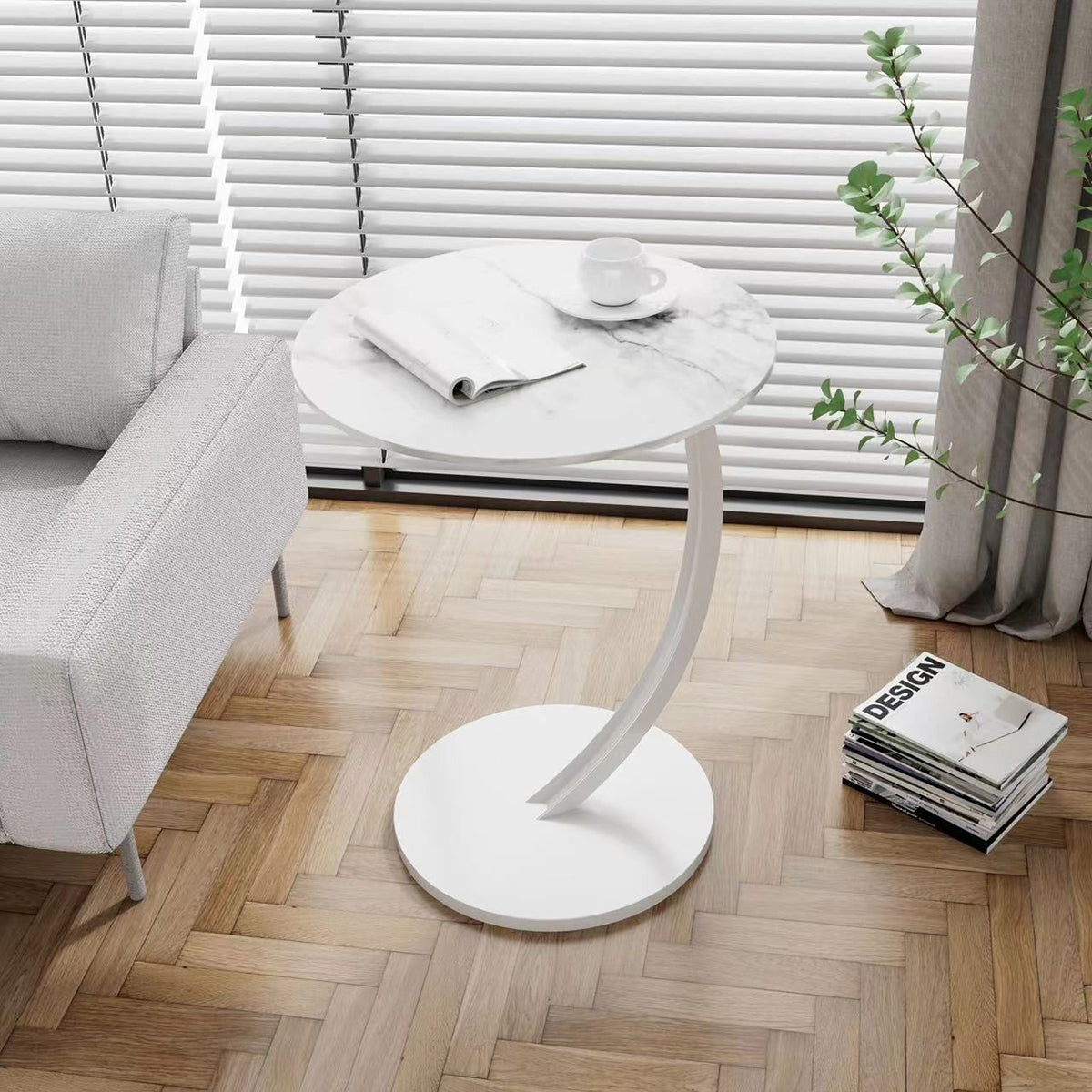 C-Shaped Side Table with Metal Frame for Sofa