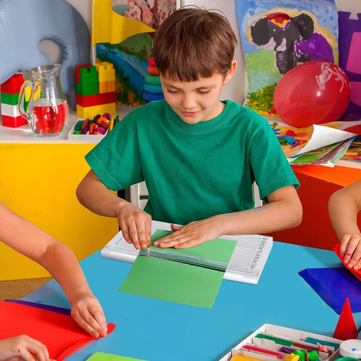 2-in-1 Foldable Paper Cutter with Scoring for A4 Photos