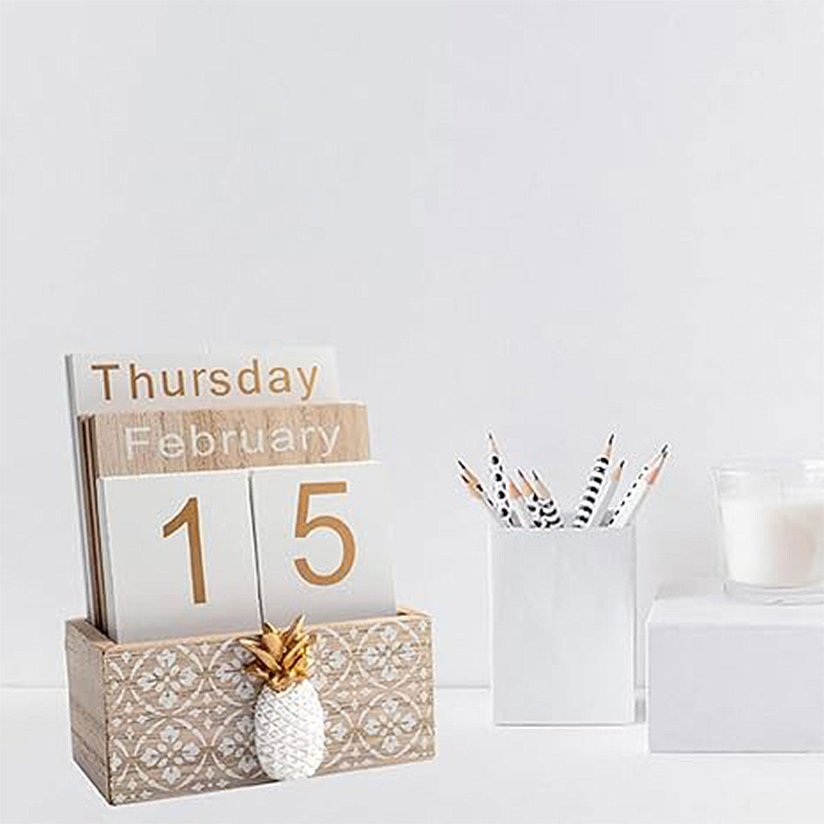 Wooden Perpetual Desk Calendar Retro Block Desktop Decor