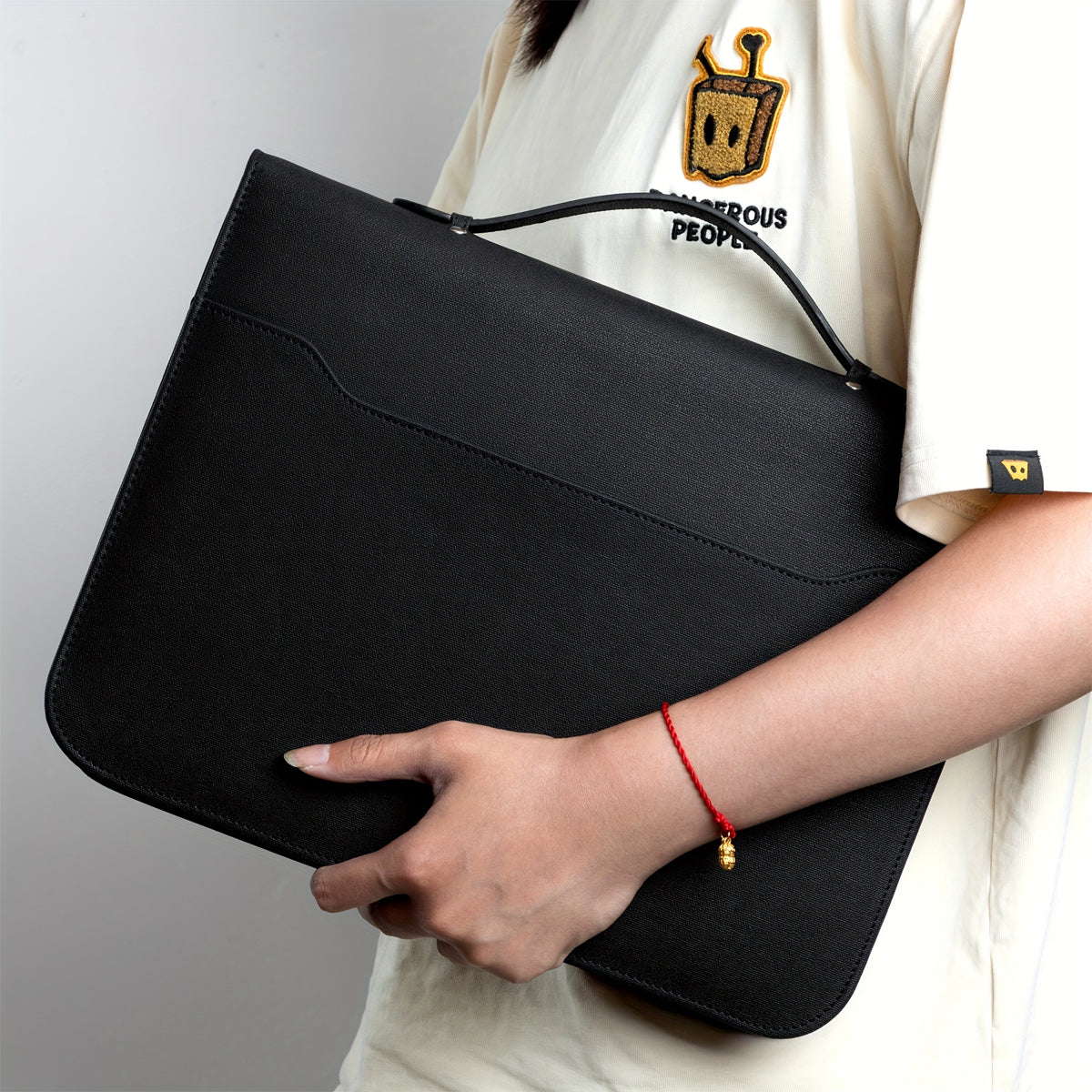 A4 PU Leather Loose-Leaf Manager Folder with 4-Ring Clamp Black