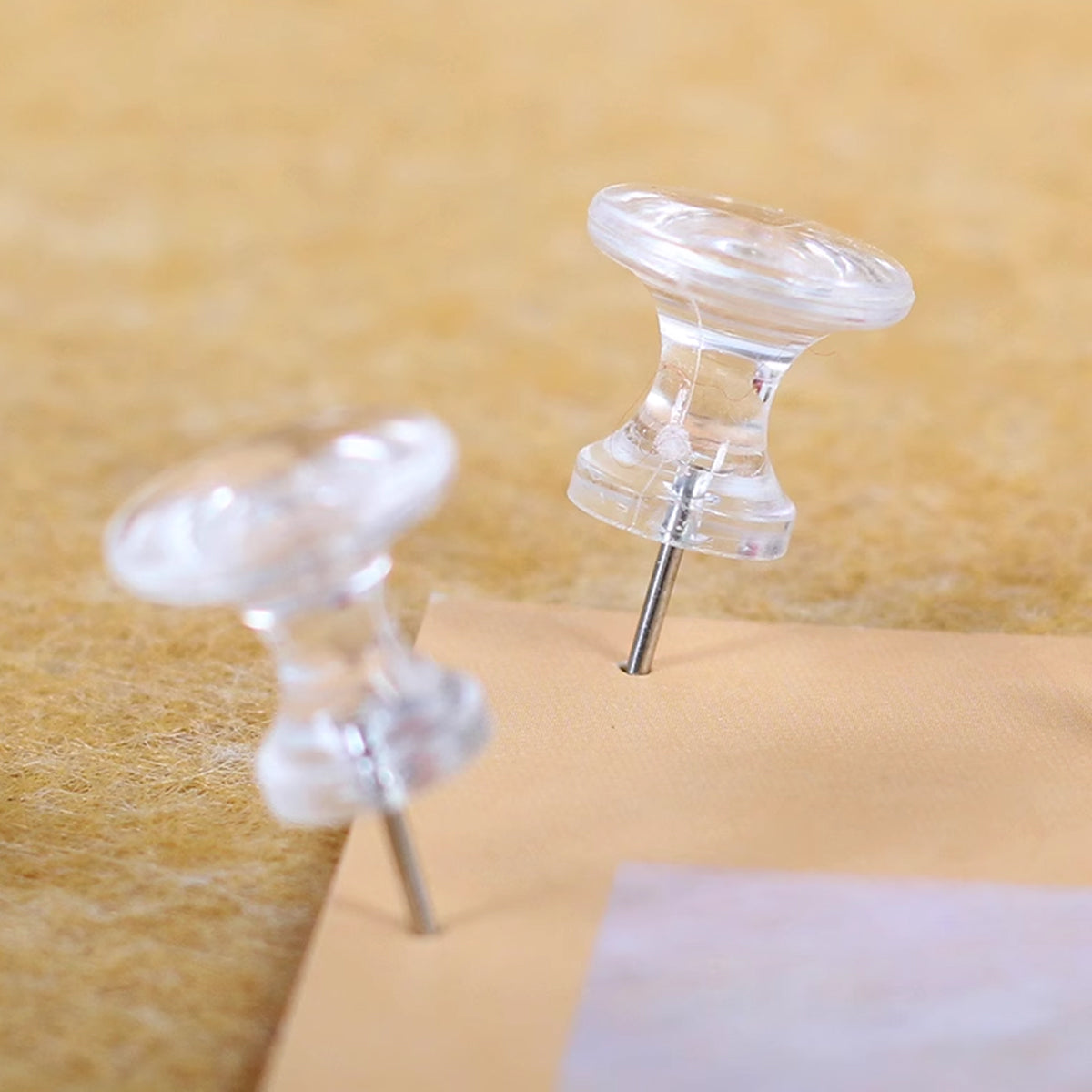 200 Pcs Office Bulletin Board Push Pins Set with Clips Pegs Hooks