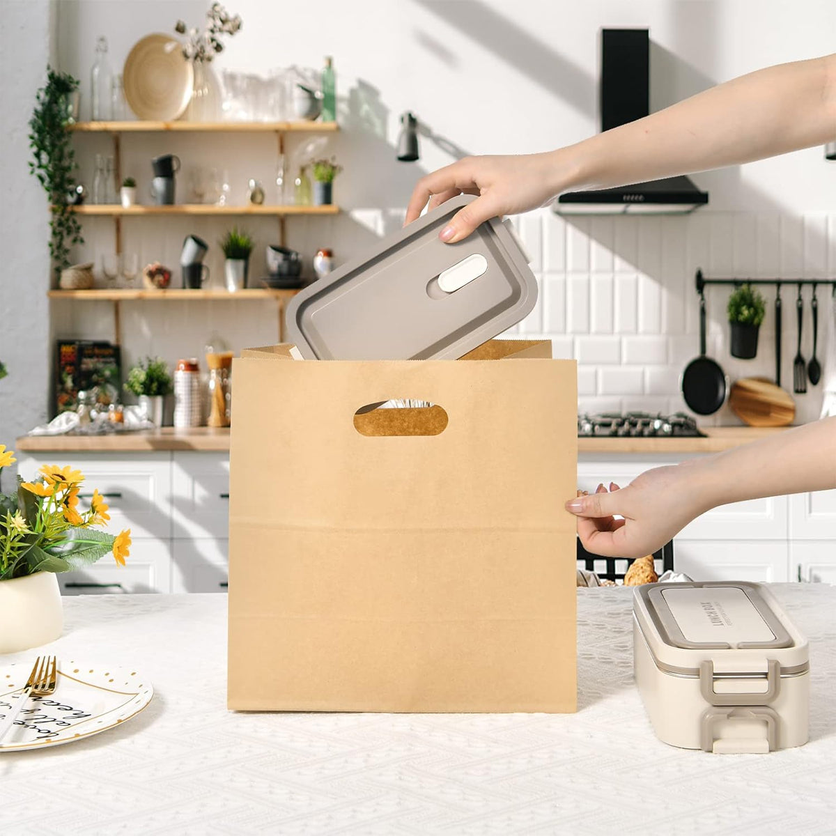 50pcs Kraft Paper Tote Bags with Die-Cut Handles