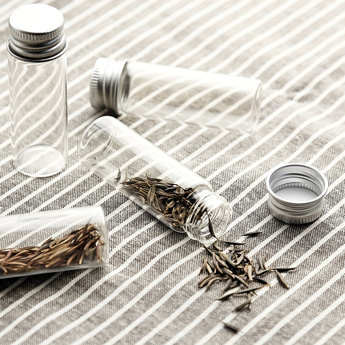 50pcs 20ml Glass Jars with Aluminium Screw Lid