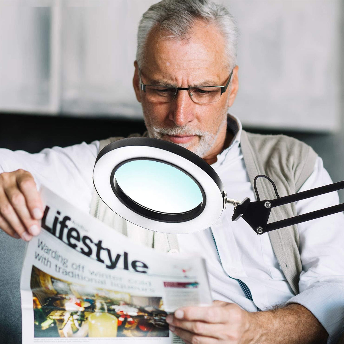 LED Magnifying Desk Lamp with Foldable Long Arm