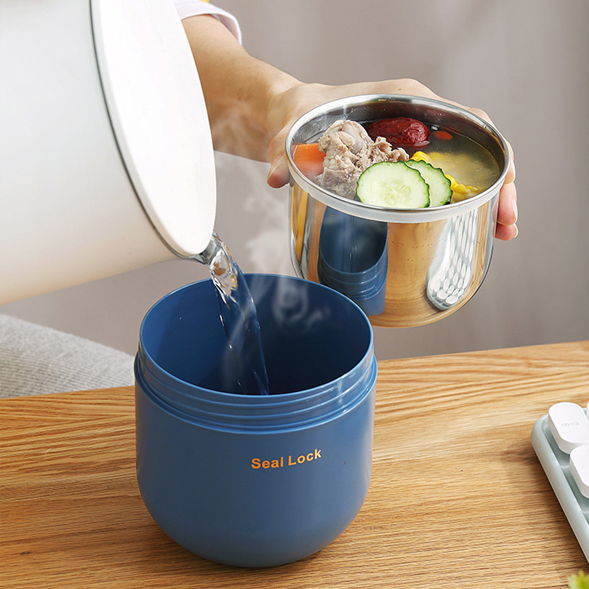 Stainless Steel Insulated Lunch Box 600ml