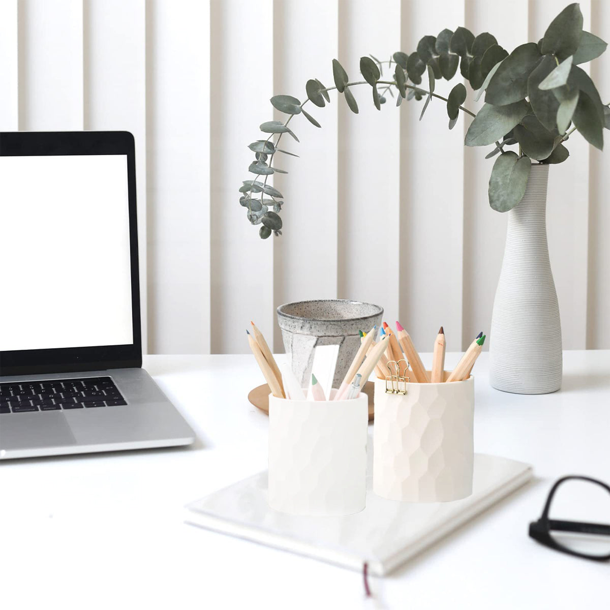 White Silicone Pen Holder Cylinder Non-Toxic Desk Organiser