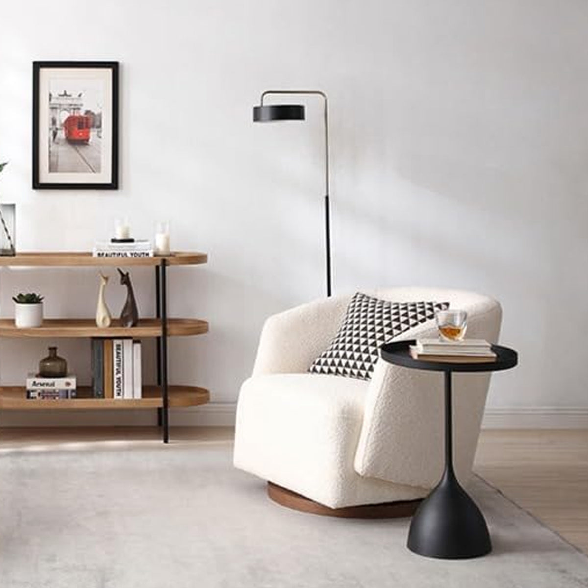 Minimalist Iron Round End Table with Pedestal Base