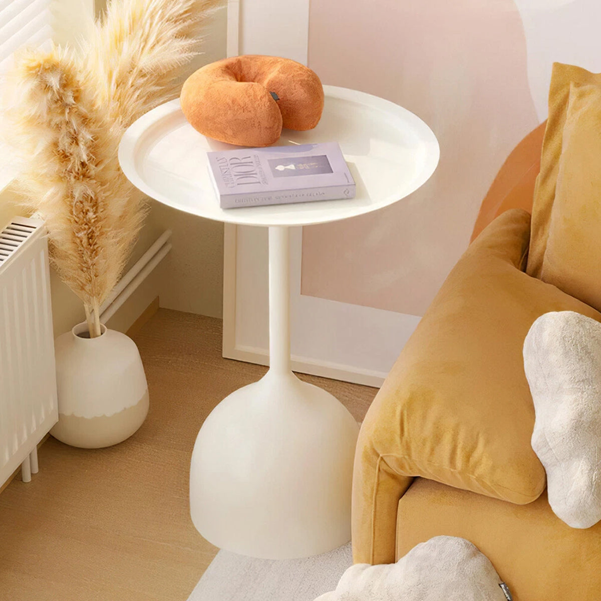Minimalist Iron Round End Table with Pedestal Base
