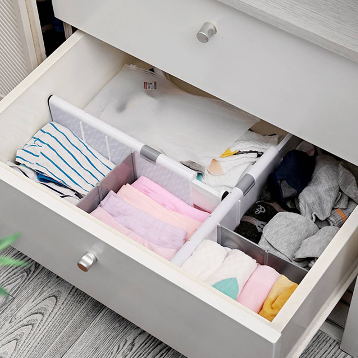 4 Pcs Expandable Drawer Divider with Anti-Slip Pads